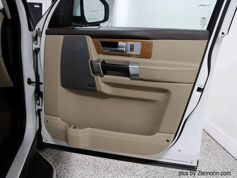 2016 Land Rover LR4 HSE