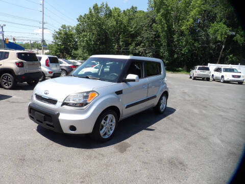 2010 Kia Soul +