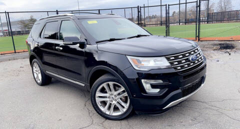 2017 Ford Explorer for sale at Maxima Auto Sales Corp in Malden MA