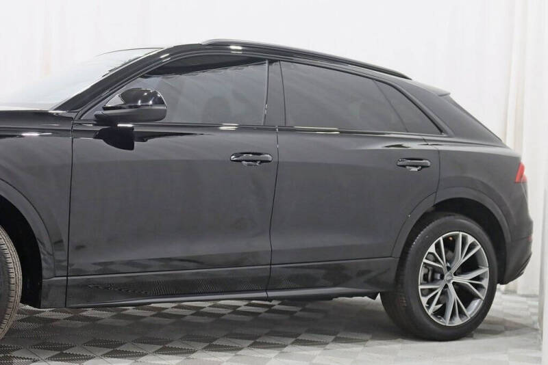 2020 Audi Q8 quattro Premium 55 TFSI