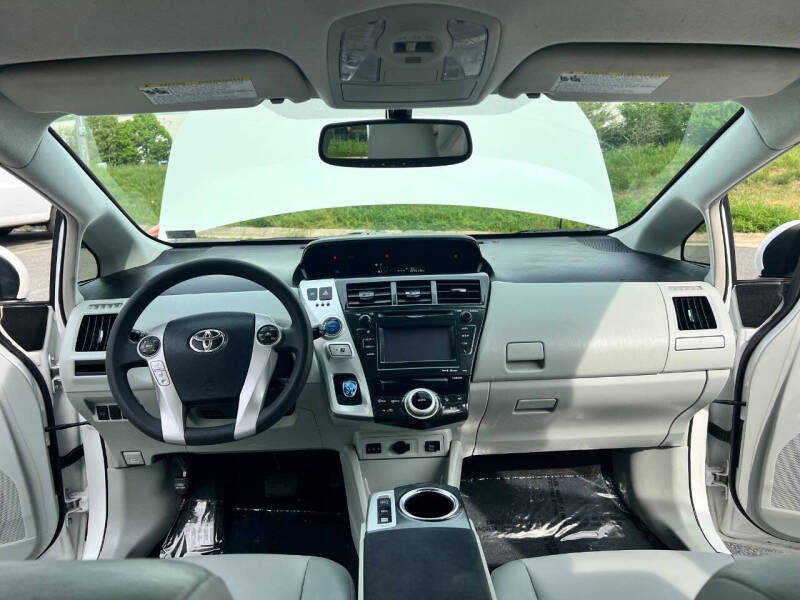 2012 Toyota Prius v Five