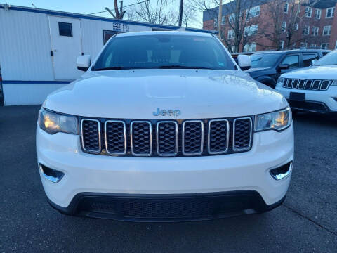 2017 Jeep Grand Cherokee for sale at OFIER AUTO SALES in Freeport NY