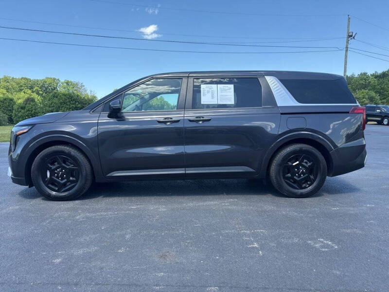 2025 Kia Carnival LXS