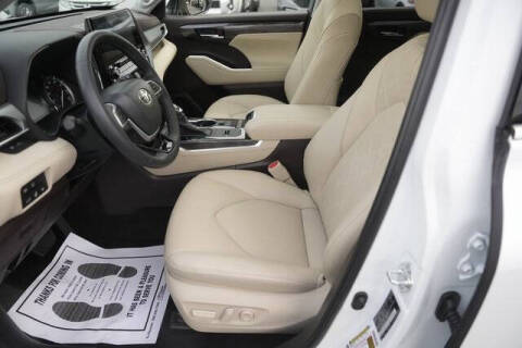 2022 Toyota Highlander Platinum