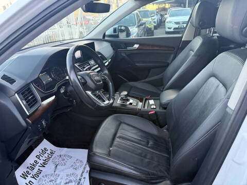 2020 Audi Q5 quattro Titanium Premium 45 TFSI