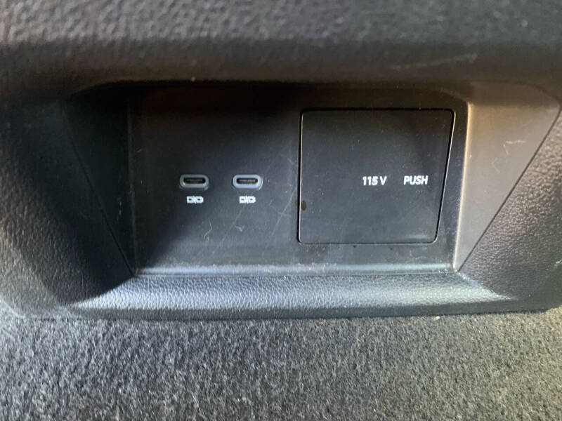 2023 Volkswagen Atlas Cross Sport SE