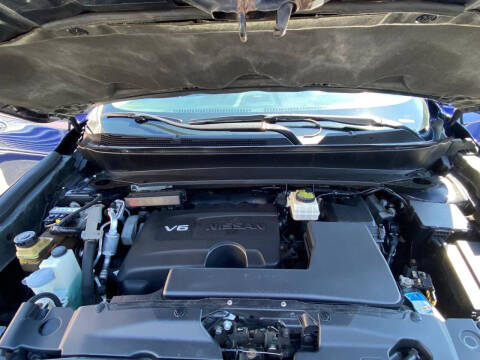 2017 Nissan Pathfinder S