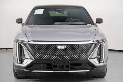 2025 Cadillac LYRIQ Luxury 2