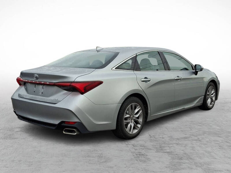 2021 Toyota Avalon XLE