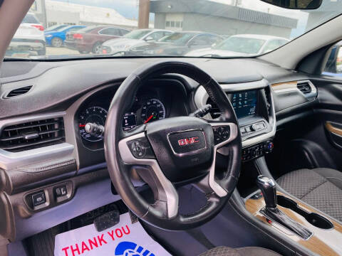 2017 GMC Acadia SLE-1