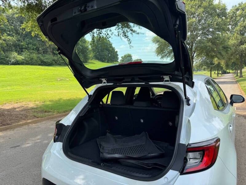 2024 Toyota Corolla Hatchback SE