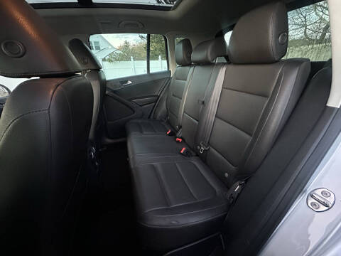 2017 Volkswagen Tiguan 2.0T Wolfsburg Edition 4Motion