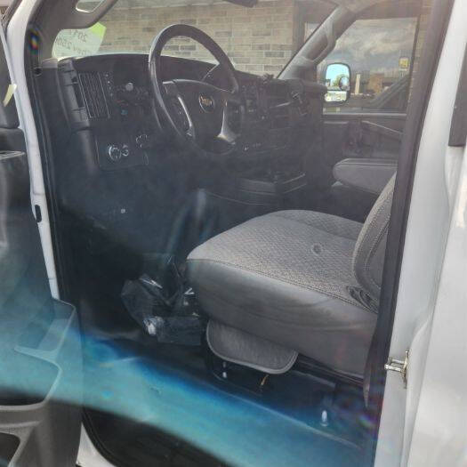 2017 Chevrolet Express 2500