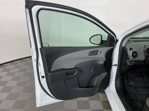 2015 Chevrolet Sonic LS Auto