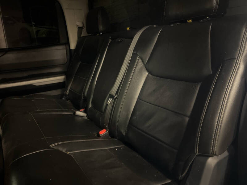 2018 Toyota Tundra SR5