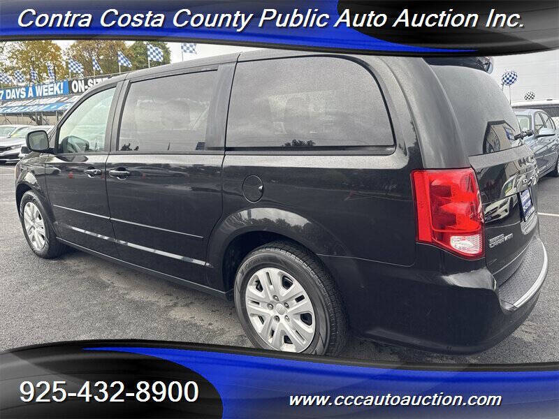 2017 Dodge Grand Caravan SE