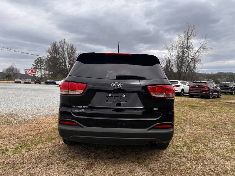 2018 Kia Sorento LX