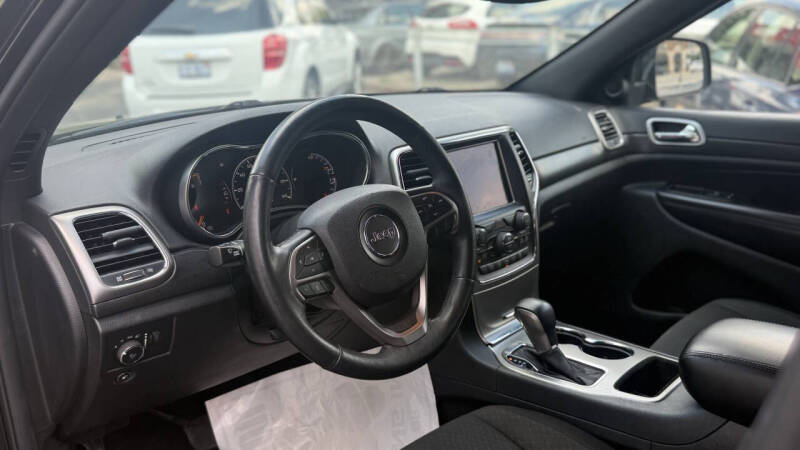 2018 Jeep Grand Cherokee Laredo E
