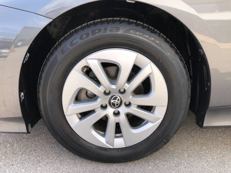 2016 Toyota Prius Two