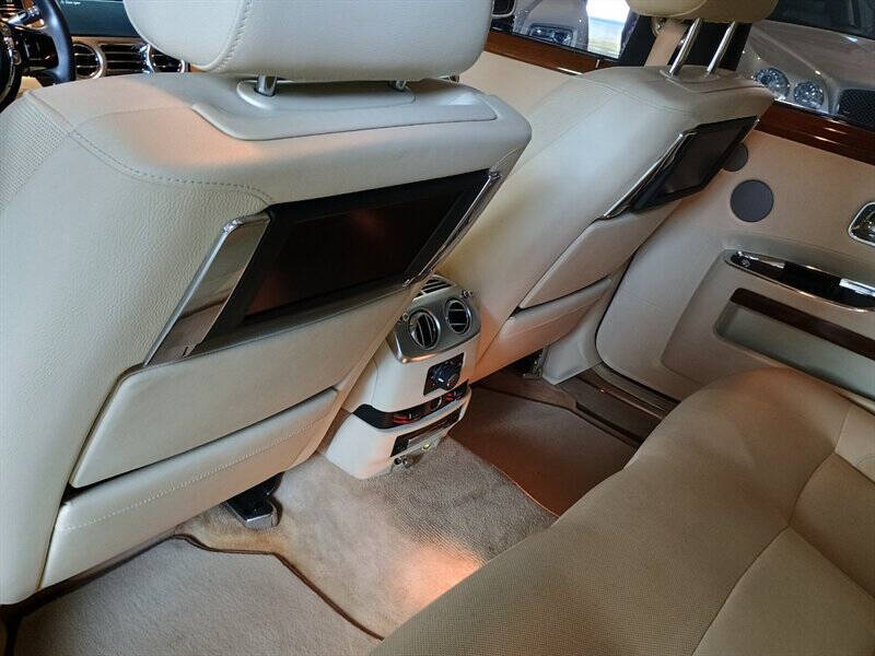 2011 Rolls-Royce Ghost 59
