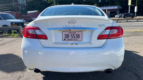 2011 Infiniti M37 x