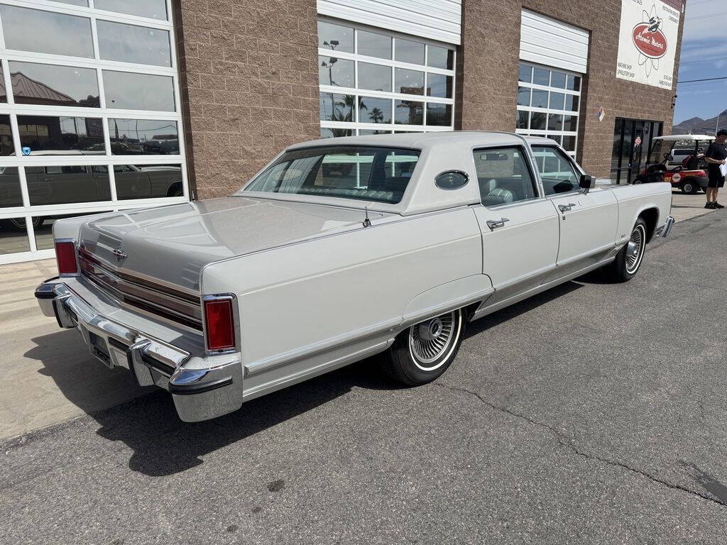 1977 Lincoln Continental 4
