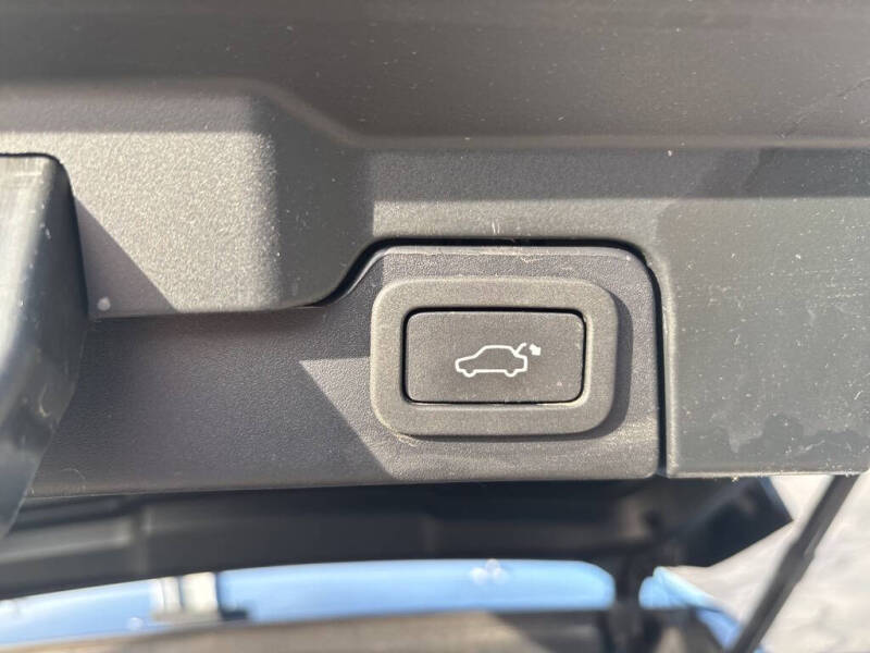 2019 Land Rover Range Rover Evoque SE Premium