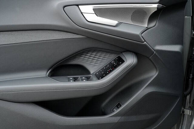 2025 Audi A5 quattro Prestige TFSI