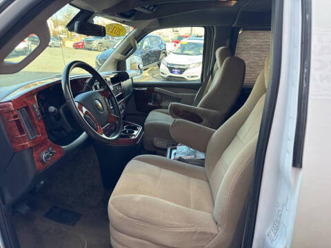 2019 Chevrolet Express 2500