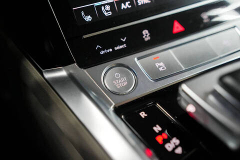 2019 Audi e-tron quattro Premium Plus