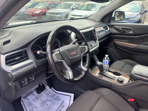 2017 GMC Acadia SLE-1
