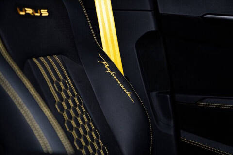 2023 Lamborghini Urus Performante