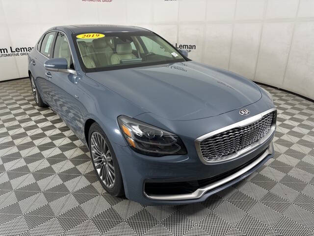 Used 2019 Kia K900 Luxury with VIN KNAS34J63K6014479 for sale in Bloomington, IL