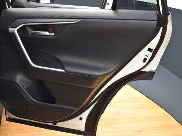 2019 Toyota RAV4 Hybrid XSE