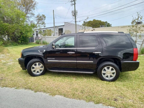 2013 Cadillac Escalade for sale at EZ automobile brokers in Deerfield Beach FL