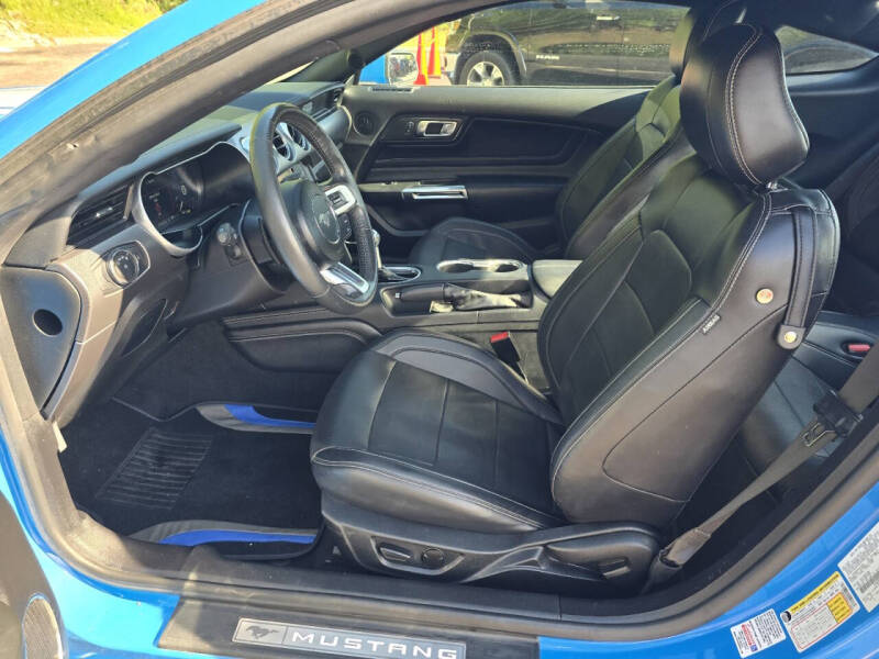 2022 Ford Mustang EcoBoost Premium