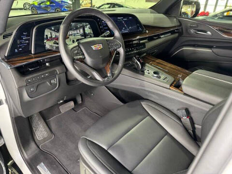 2024 Cadillac Escalade ESV Luxury