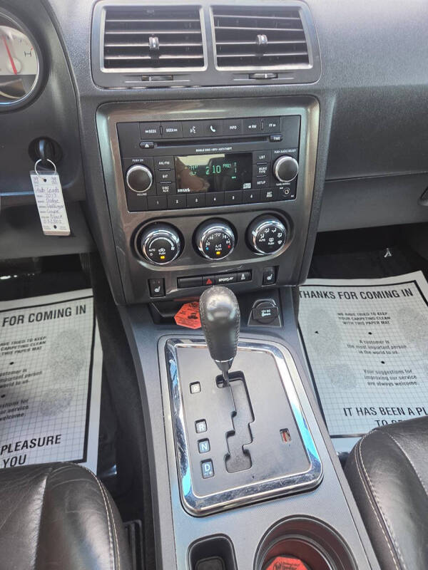 2013 Dodge Challenger SXT