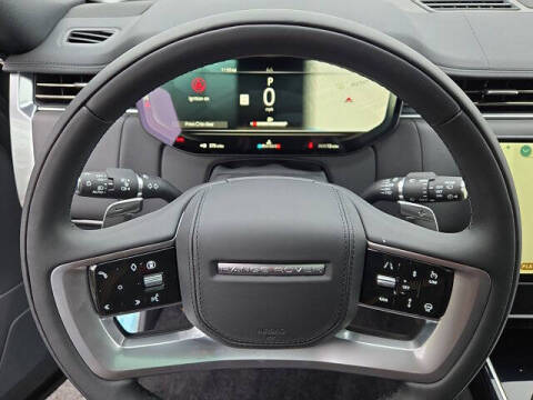 2025 Land Rover Range Rover P530 SE