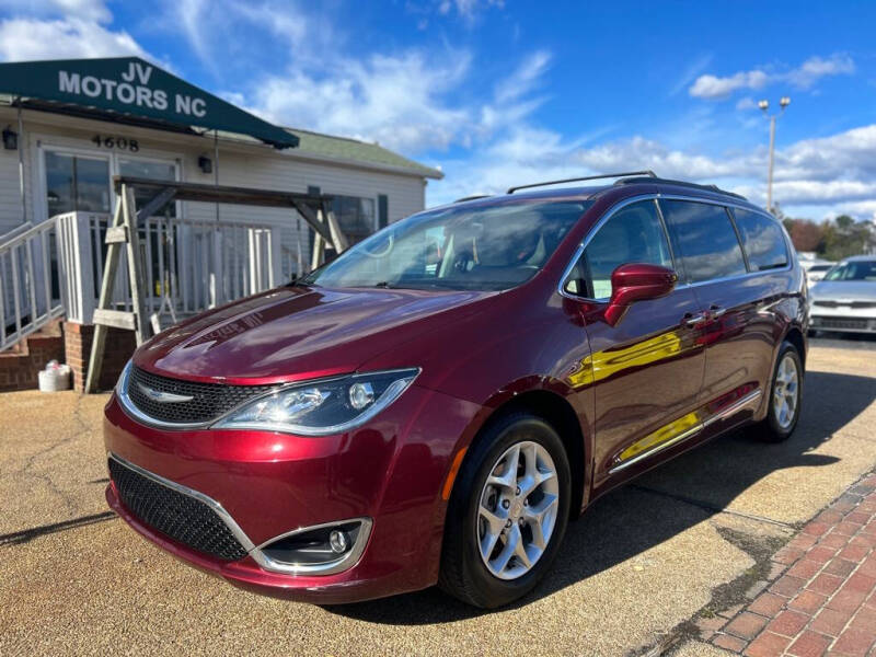 2017 Chrysler Pacifica for sale at JV Motors NC LLC in Raleigh NC