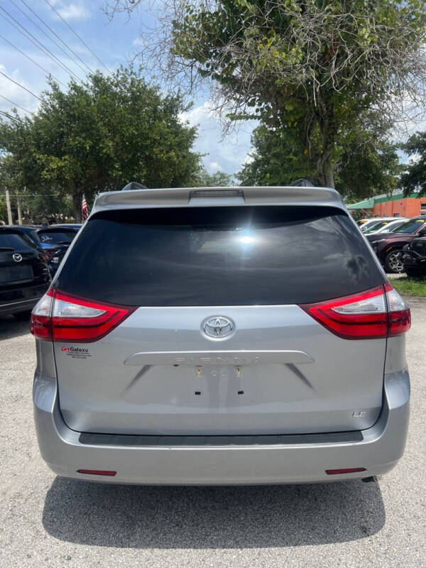 2017 Toyota Sienna