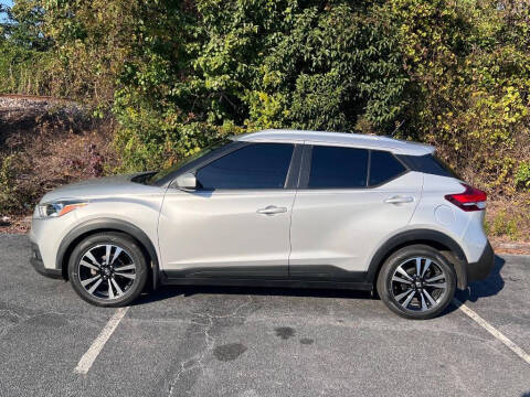 2020 Nissan Kicks SV
