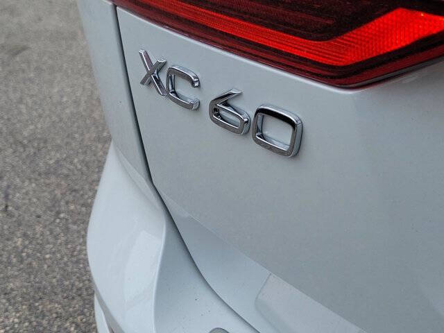 2026 Volvo XC60 B5 Core