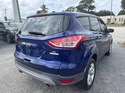 2015 Ford Escape SE
