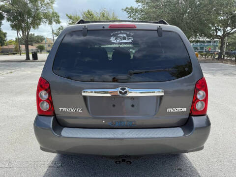 2005 Mazda Tribute s