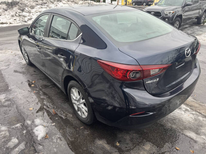 2016 Mazda MAZDA3 i Sport