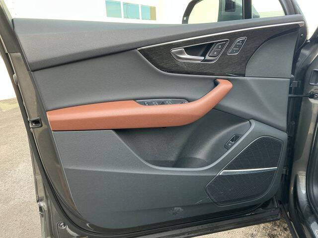 2022 Audi Q7 quattro Premium Plus 55 TFSI