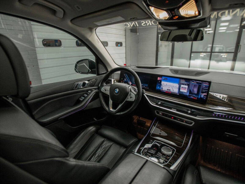 2023 BMW X7 xDrive40i