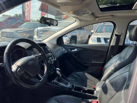 2017 Ford Focus Titanium