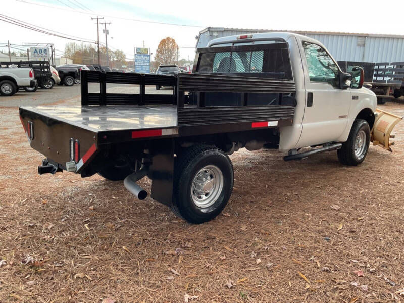 2004 Ford F-350 Super Duty XL photo 27